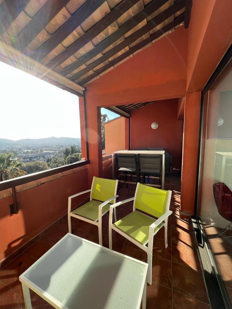 Appartement Vue Sur Mer, Piscine, Garage Prive Bormes-les-Mimosas Exterior foto